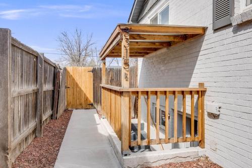 Cozy Garden Suite by Sloan's Lake and Tennyson! in West Highland