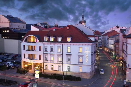 Hotel Trinity - Hôtel - Olomouc