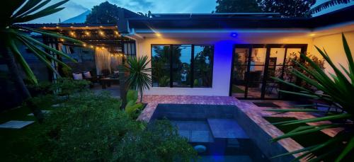 m² 2 guļamistaba, 1 privāta vannas istaba Māja Santo Domingo
 (GRG Villa Huan) in Santo Domingo (Albay)