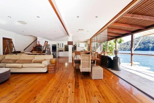 Facilities, Cottage Point - Paradise Found in Ku-Ring-Gai