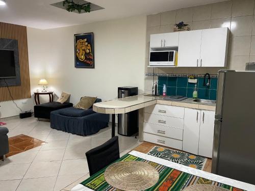 al bicentenario y metro a 5 minutos in La Concepcion