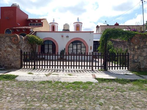 Manantial 41 tu Casa en Tequisquiapan in Tequisquiapan, Mexico
