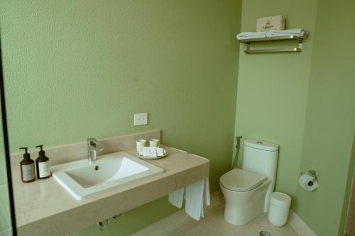 Suite, terrace
