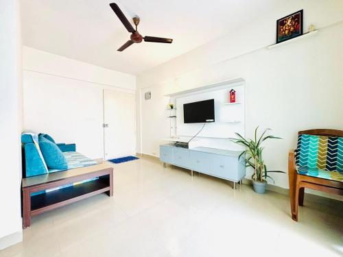 Home Stay 1 BHK Apartment Electronic City -Oakwood in Chandapura