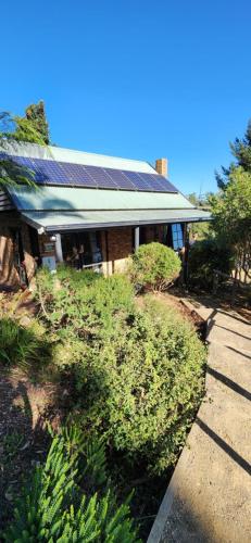 Shiprock Farm Cottage in Yellingbo