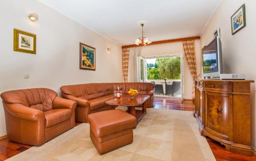 Hotel Dubrovnik near Lapad Bay