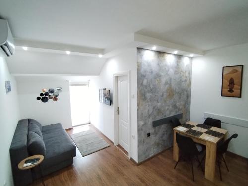 غرف النزلاء, Vidikovac in Rakovica