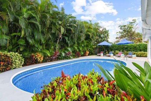 Heated Pool 4bd3ba Mins To Pga Golf & The Beach! in Palm Beach Gardens, USA