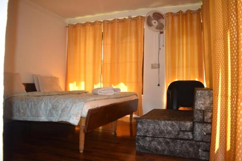 Hotel Raja Guest House Pahalgam - Wadgaon