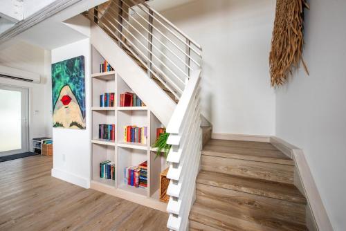 Touch of Class Cottage - A Caribbean Beachfront Cottage cottage in Eleuthera