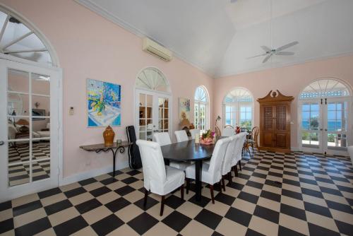 Coriolana home in Windermere Island