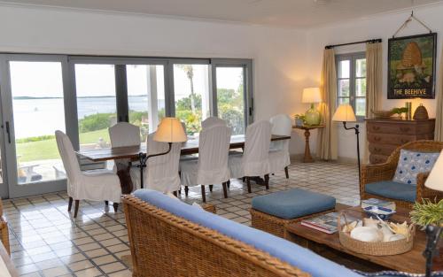 Beehive Harbour Island, Luxury Dream World on the Bay, Private d home in Dunmore Town