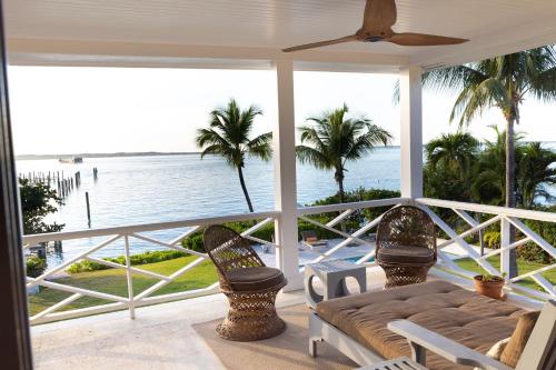 Beehive Harbour Island, Luxury Dream World on the Bay, Private d home in Dunmore Town