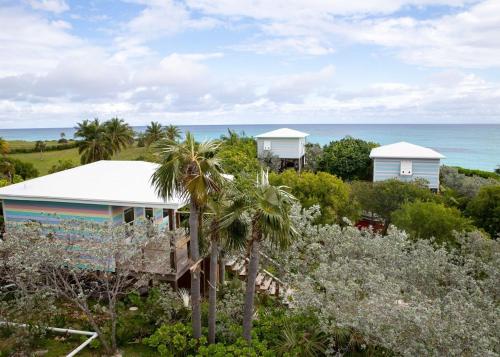 Cayo Loco Studio - Cayo Loco Pink Sand Beachview Studio Villa home in Governor's Harbour