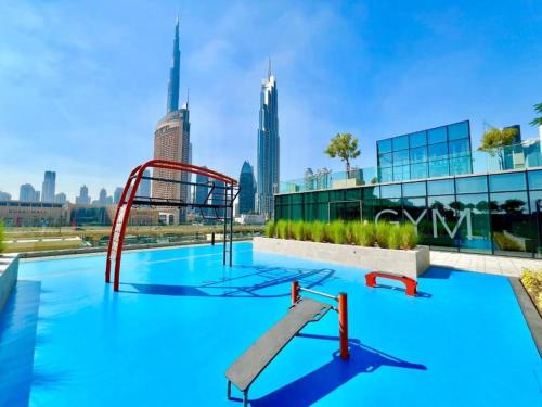 Stunning 2BR Dubai Mall Pool Gym Burj Khalifa, Dubaï (photo 8)