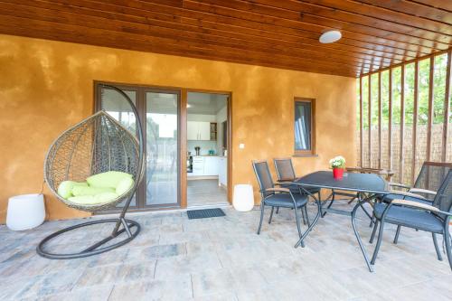 สวน, Terme Banovci - Mobilne hiške Med Brajdami (Terme Banovci - Mobilne hiske Med Brajdami) in บานอฟชี