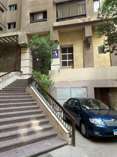 apartment at el maadi near to nile and as international hospital, Káhira