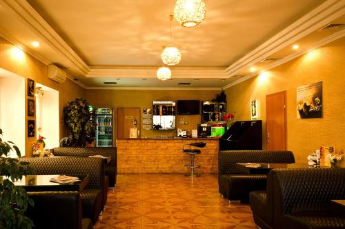 Hotel 8th Mile - image 5