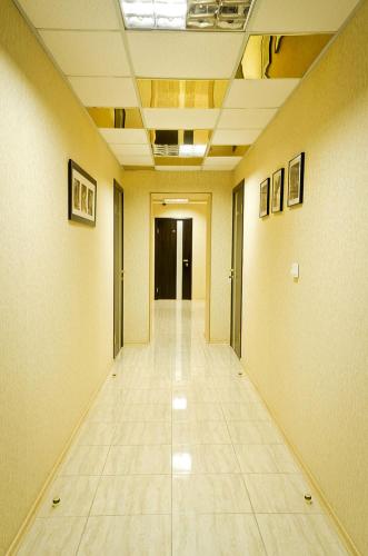 Hotel 8th Mile - main image
