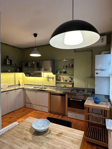 3 Bedroom, 2 Bathroom Fully Equipped House, Istanbul (foto 9)