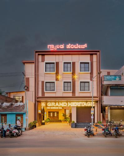. Hotel Grand Heritage Badami