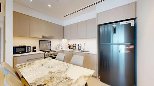 Exclusive Burj Khalifa View Luxury 2BR Next to Dubai Mall - Like Home - image 13