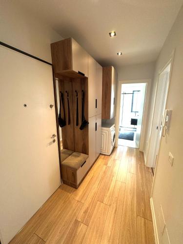 Luxury City Center Old Bazaar Apartment - image 3