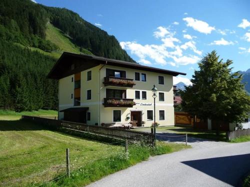Lindenhof**, Pension in Rauris, Österreich