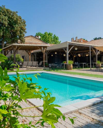 Logis Hotel-Restaurant Saint Romain - Hôtel - Anse