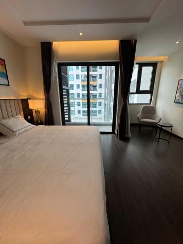 SAPHIRE Ha Long near Bai Chay Bridge