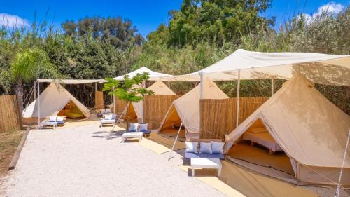 ברוח הים in Nahariya