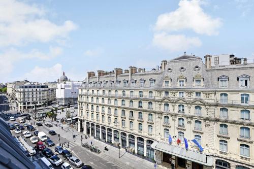 Apt a c 3BR 6P - Saint-Lazare Les Champs Elysée - image 12