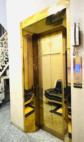 ホーチミン Khach san VY ANH 2つ星 ホテル プール