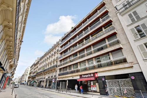 Charming studio - 2P - balcony - Saint Honore - image 5