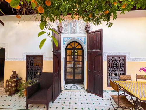 Riad Amethyste - Tap to explore photos