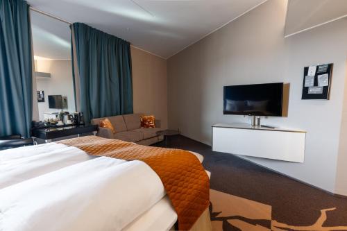 1 queen bed