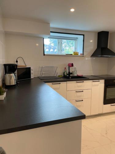 エステルスンド Mysiga lagenheten I Orebro 3つ星 シングルルーム プール