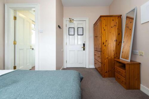Compact Ensuite Room In Heart Of Georgian Dublin, Dublin (zdjęcie 4)