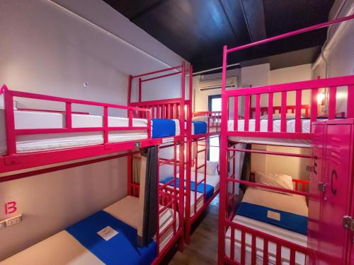 Chambre partagée, mixte, 8 personnes