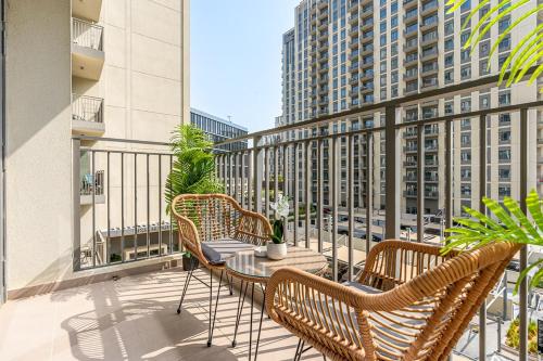 Radiant 2BR APT near Dubai Hills Park & Golf Club, Дубай (фото 4)