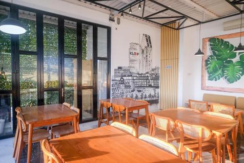 Urbanview Hotel Syariah Hapsari YIA in Srandakan