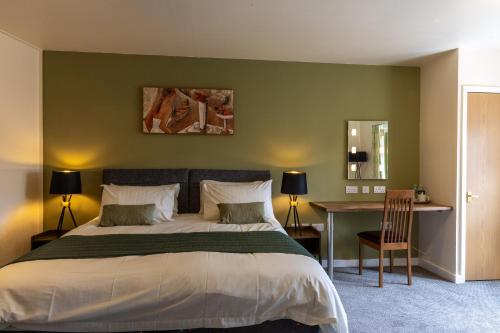 Double or twin room, private bathroom