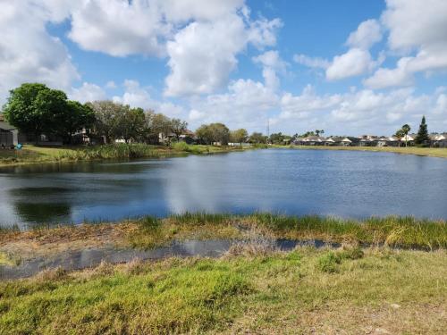 Triton Vacation Pool Home Near Disney in Orlando, USA