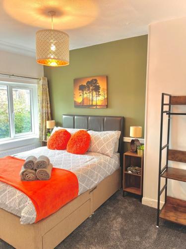 Your ideal 3-bedroom home to stay in Leyland in St Ambrose