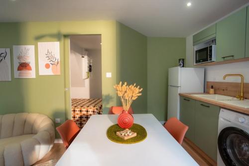Appartement avec exterieur et parking - Le Puy 5 min in Espaly-Saint-Marcel