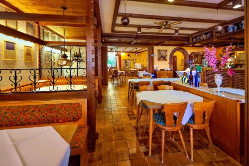 Restoran, Hotel - Garni - Wolfshof in Traben -Trarbach