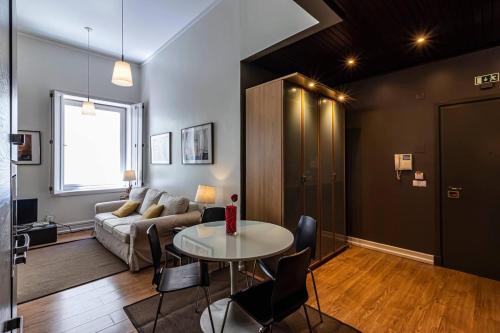 Well-Located Studio with Smart Space, Лиссабон