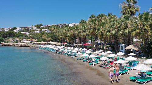 Meteor Beach Hotel