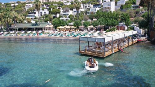 Meteor Beach Hotel