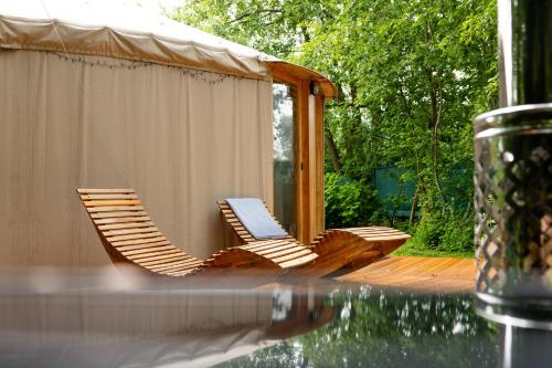 Jurta v pastvinách (Jurta v pastvinach) in พิลนิคอฟ